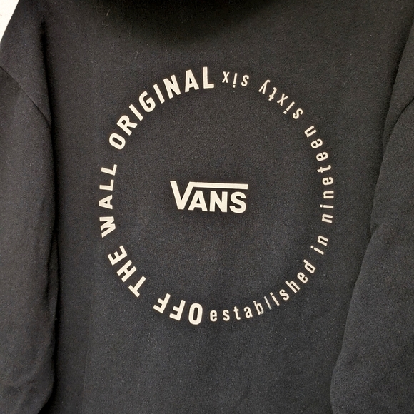 VANS Woman's Graphic Logo Pullover Hoodie. - Picture 2 of 10